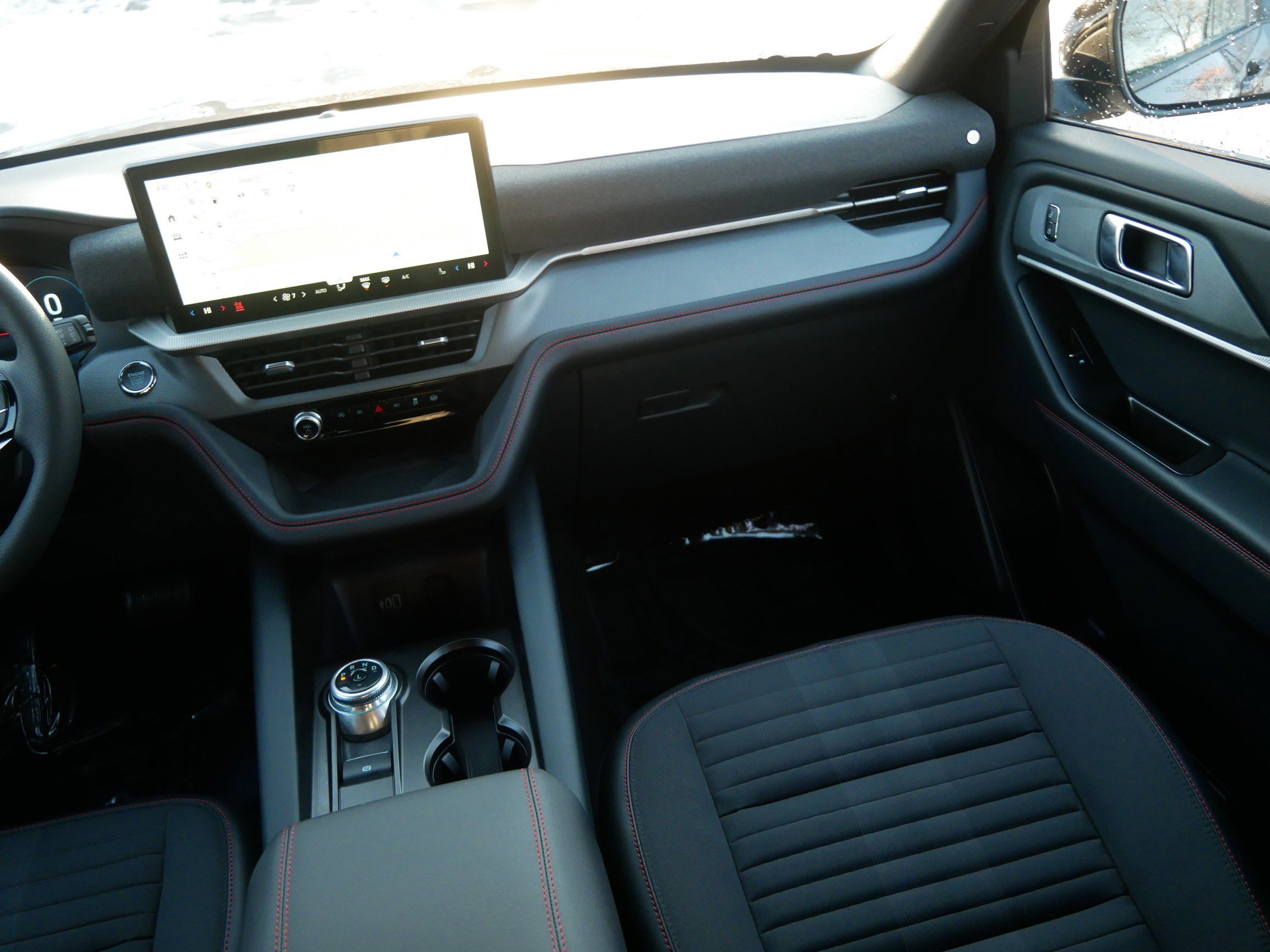 Used 2026 Ford Explorer ST-Line w/ ST-Line Street Pack image 11