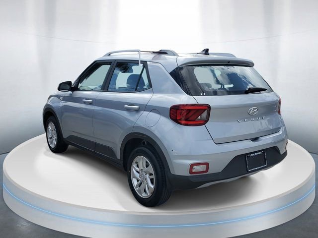 Used 2020 Hyundai Venue SEL image 3