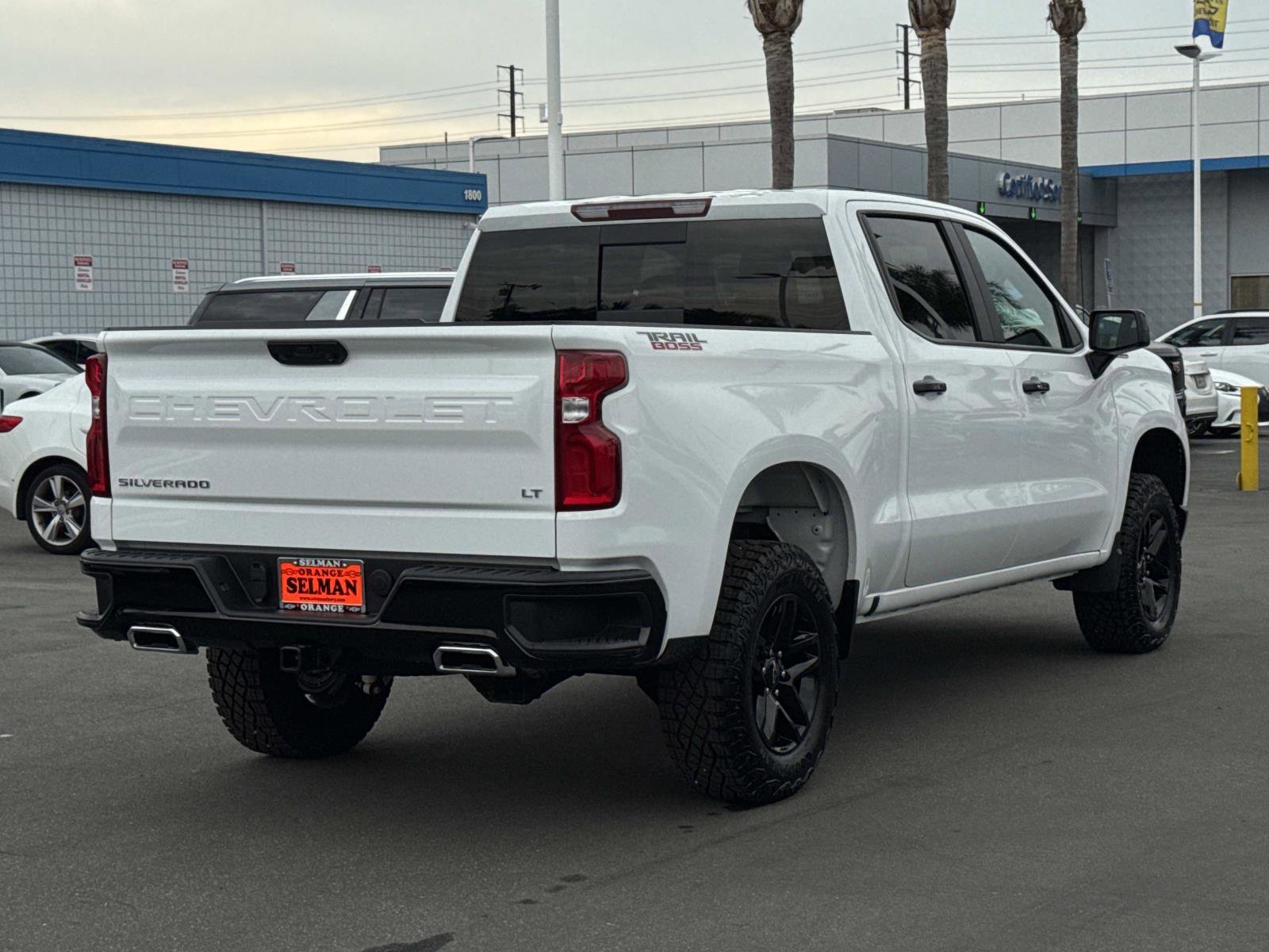 Used 2025 Chevrolet Silverado 1500 LT Trail Boss w/ Convenience Package II image 5