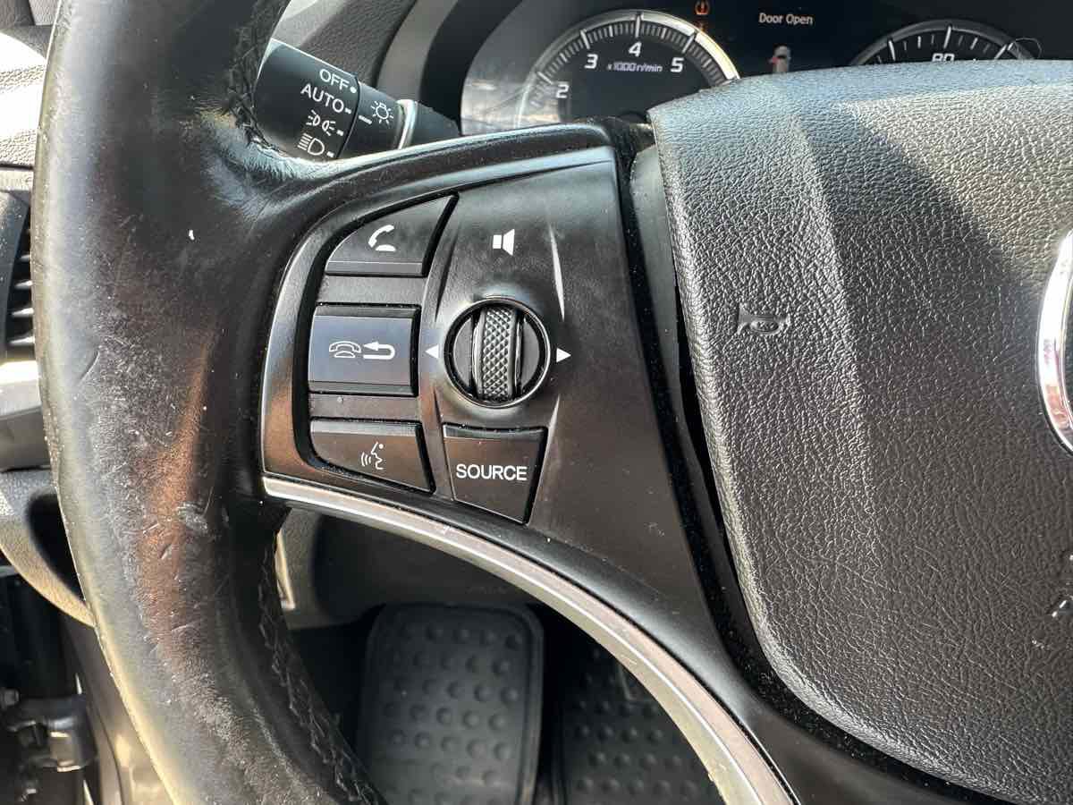 Used 2017 Acura MDX SH-AWD w/ Technology Package image 15