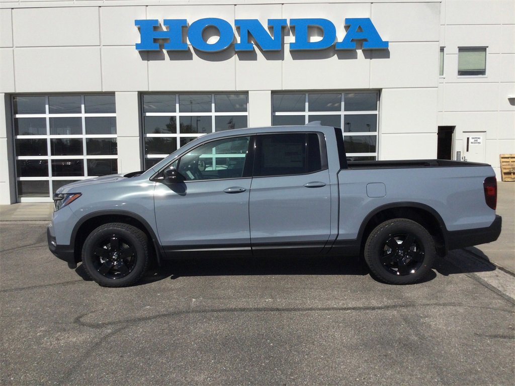 New 2026 Honda Ridgeline Black Edition image 9