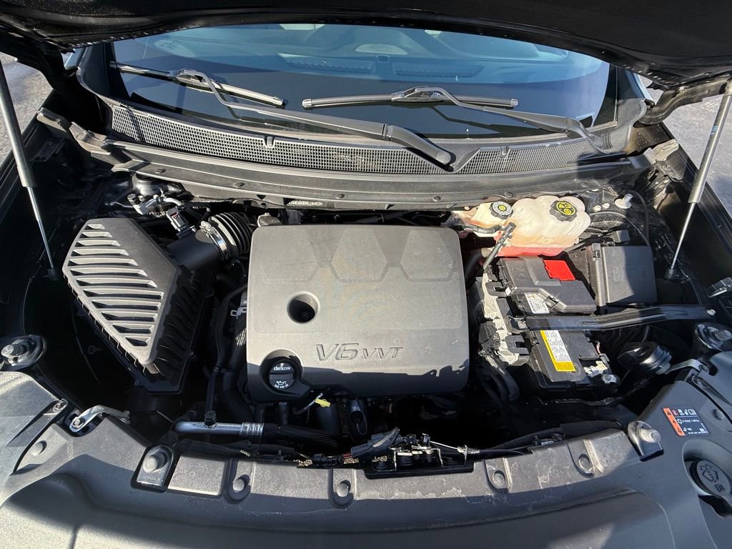 Used 2022 Chevrolet Traverse LT w/ LPO, Floor Liner Package image 26