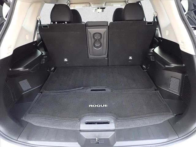 Used 2019 Nissan Rogue SV AWD/4WD image 8