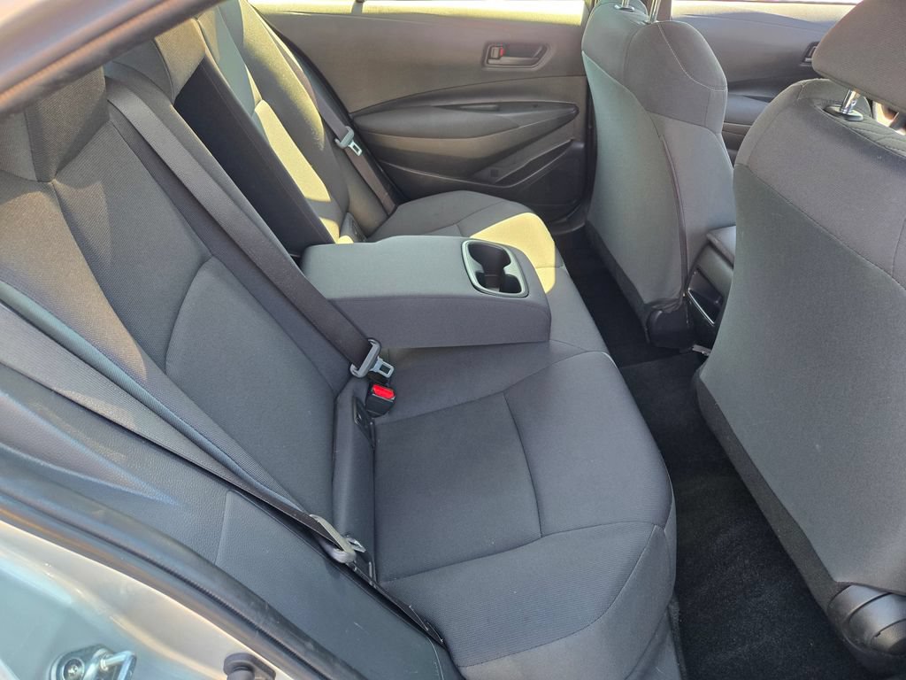 Used 2022 Toyota Corolla LE w/ Carpet Mat Package (TMS) FWD image 13