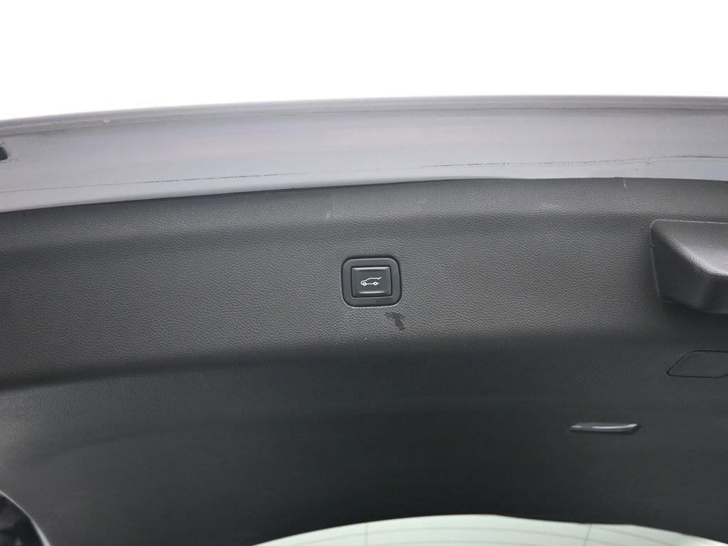 Used 2020 Buick Enclave Essence w/ LPO, Floor Liner Package FWD image 20