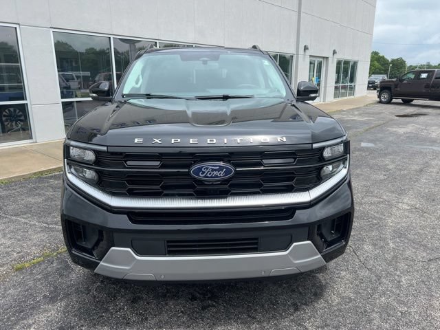 New 2026 Ford Expedition Max Platinum w/ Driver's Package AWD/4WD image 2