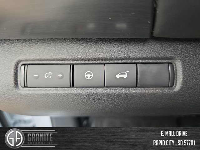 New 2025 Nissan Pathfinder SL AWD/4WD image 30