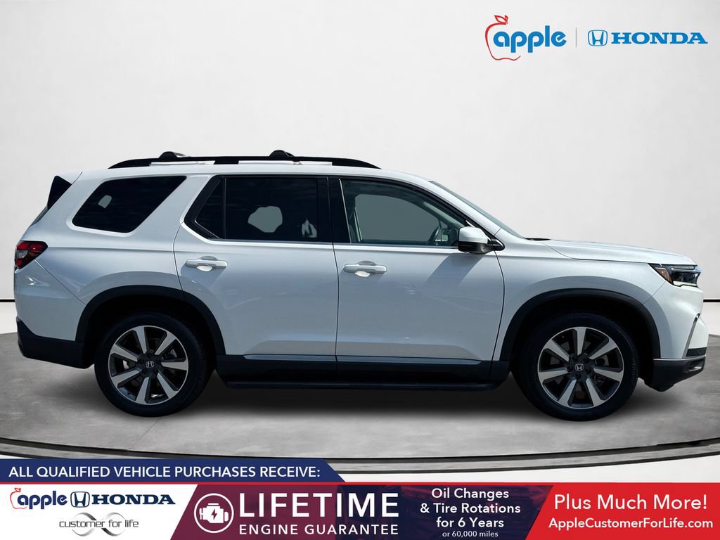 Used 2023 Honda Pilot Elite image 2