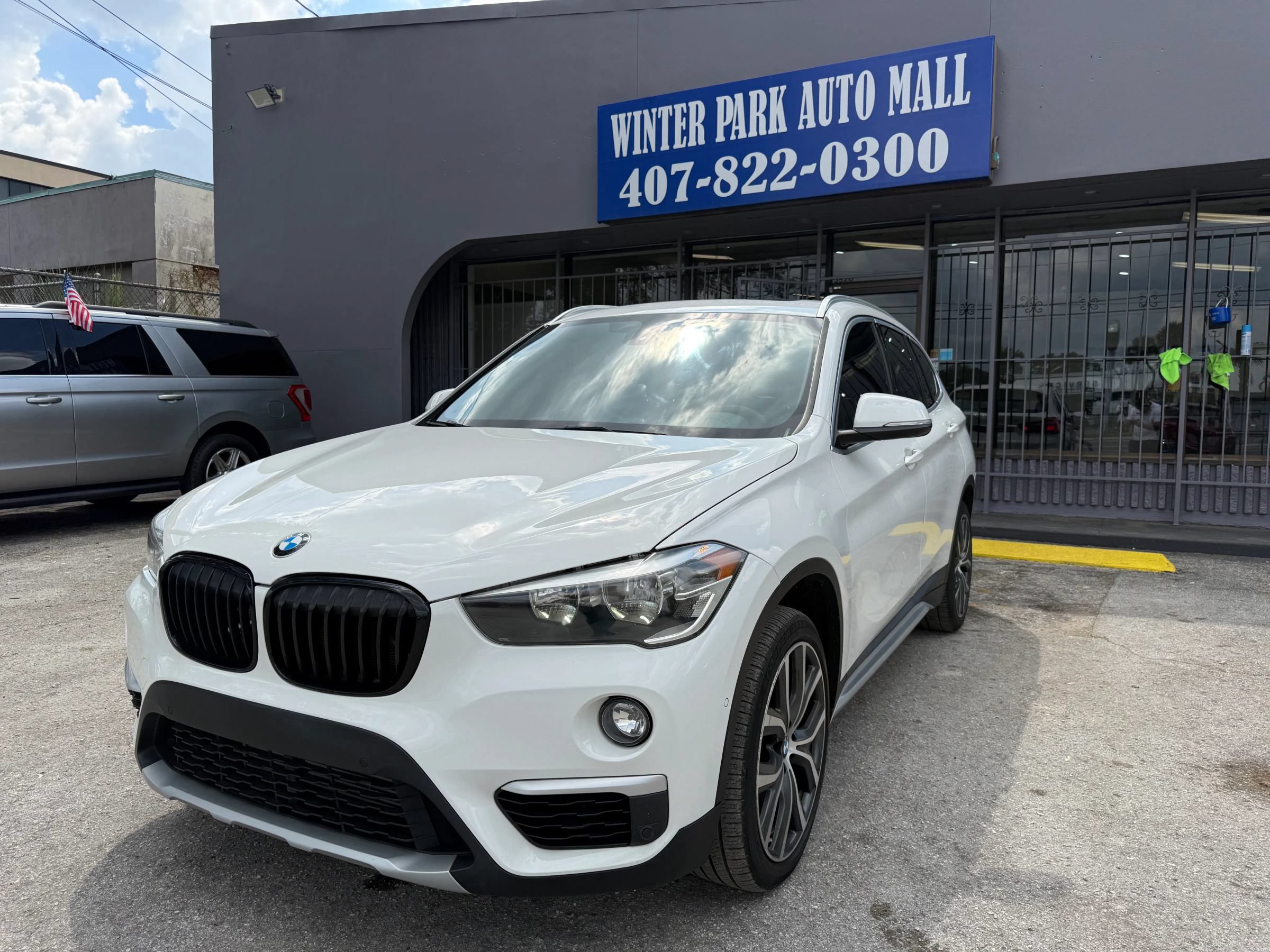 Used 2018 BMW X1 xDrive28i w/ Convenience Package AWD/4WD image 1