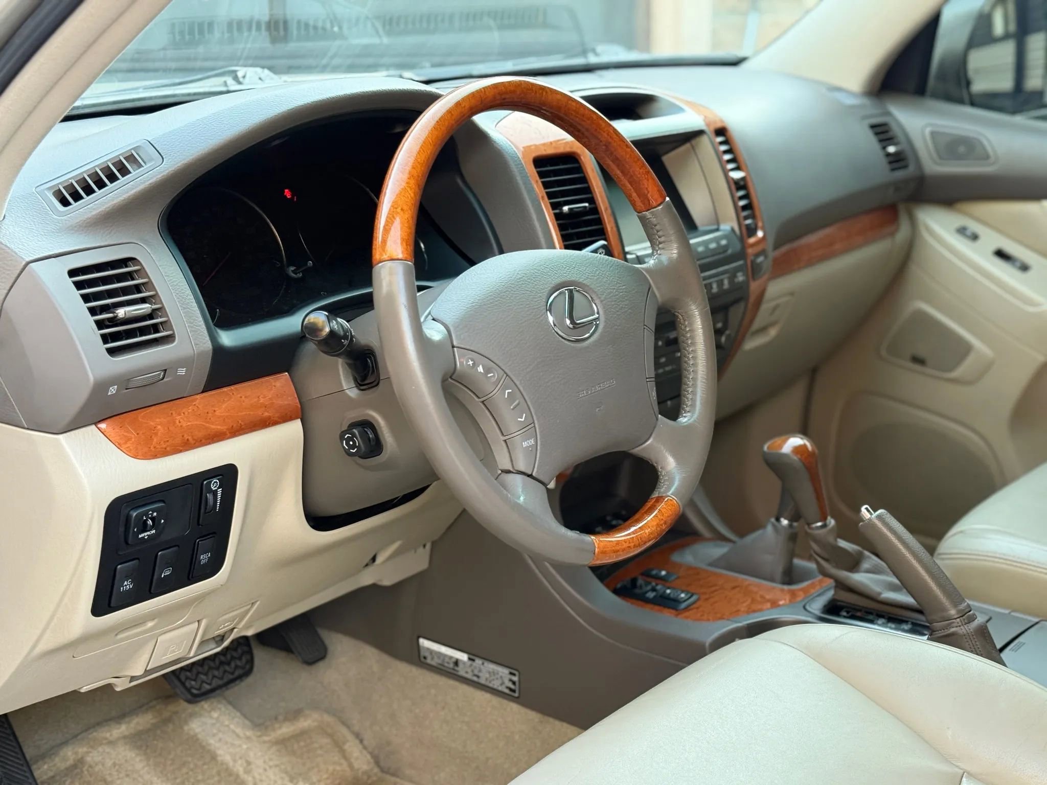 Used 2004 Lexus GX 470 AWD/4WD image 16