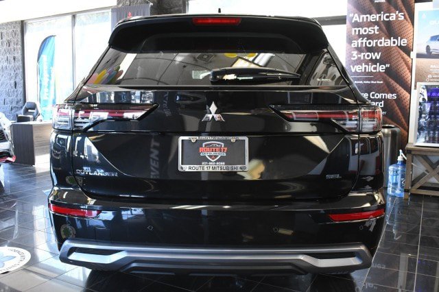 New 2026 Mitsubishi Outlander SEL AWD/4WD image 16