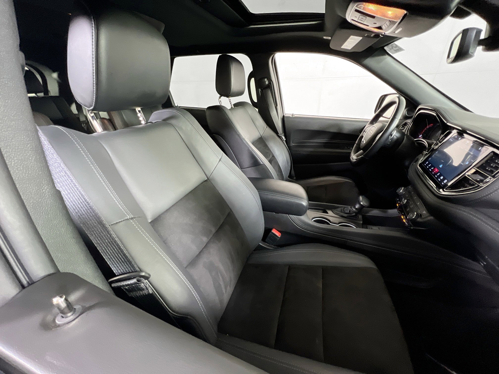 Used 2022 Dodge Durango GT image 29
