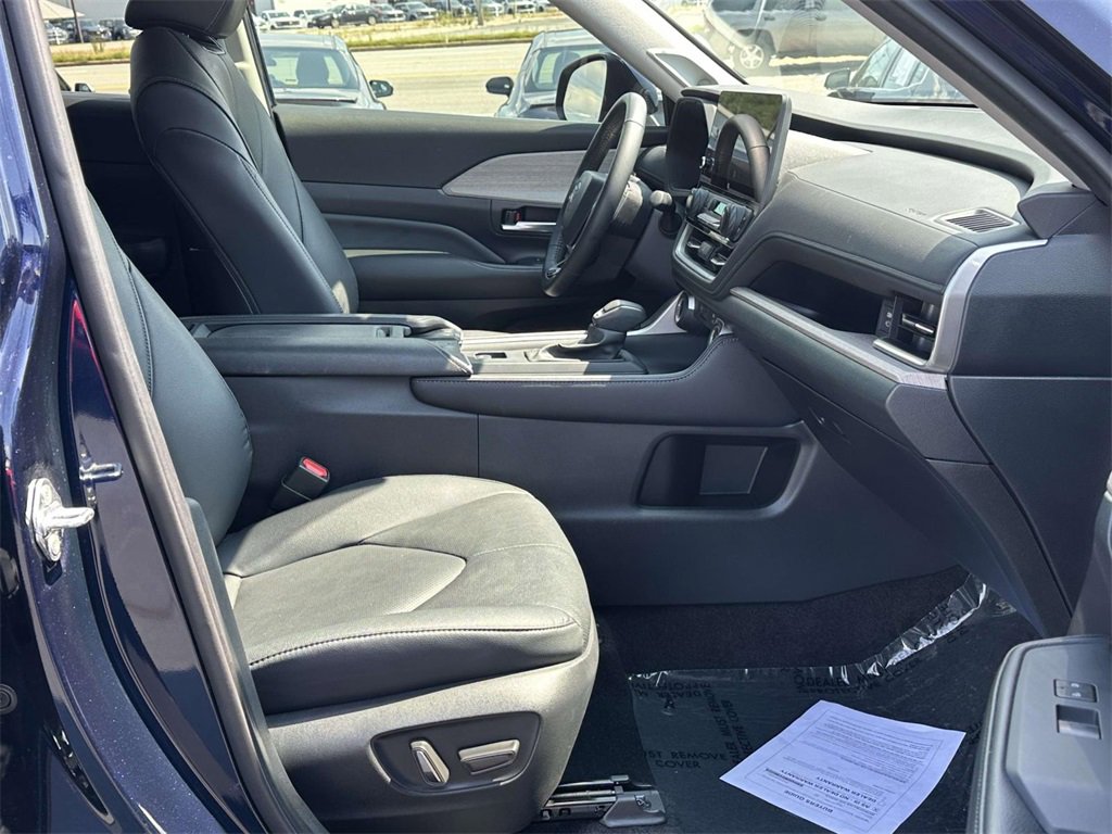 Used 2024 Toyota Grand Highlander Limited image 6