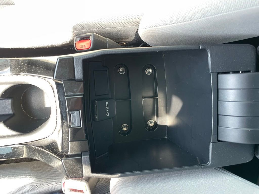 Used 2022 Toyota Corolla L FWD image 19