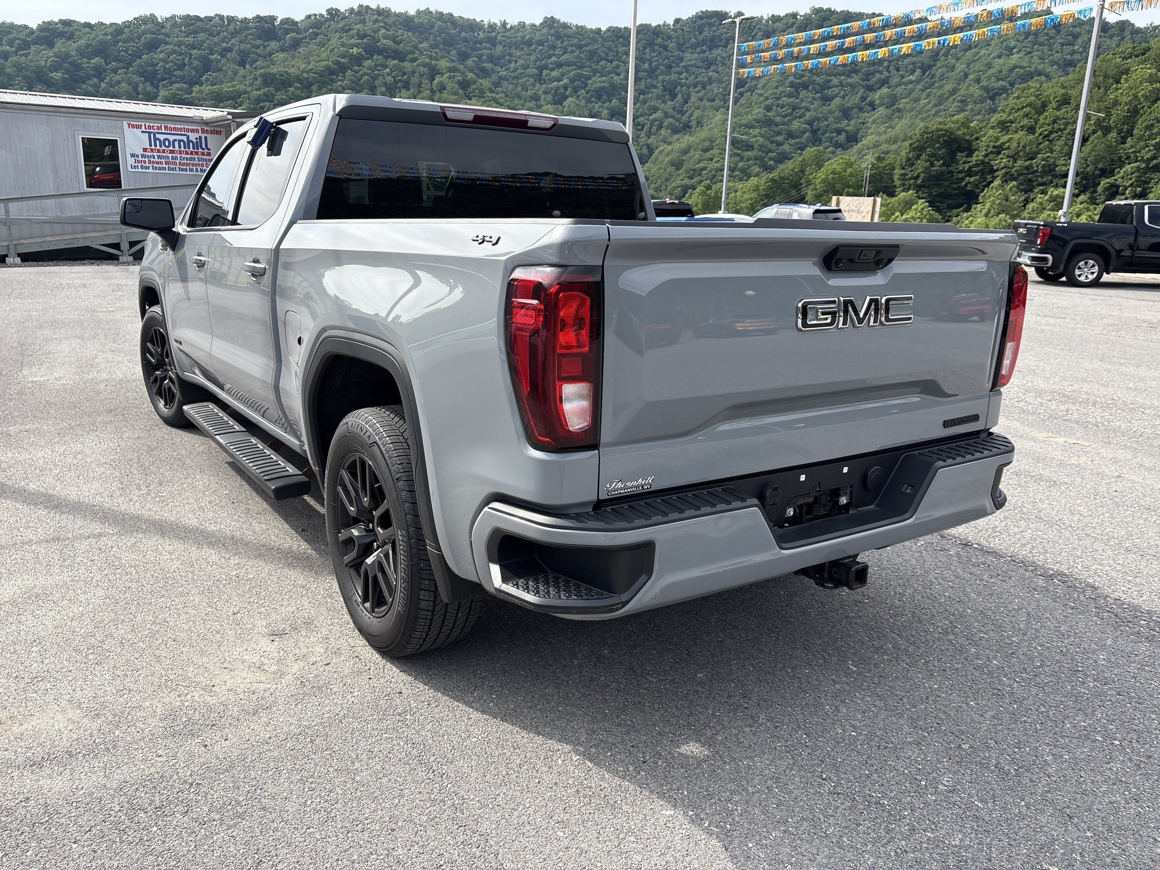 Used 2024 GMC Sierra 1500 Elevation AWD/4WD image 6