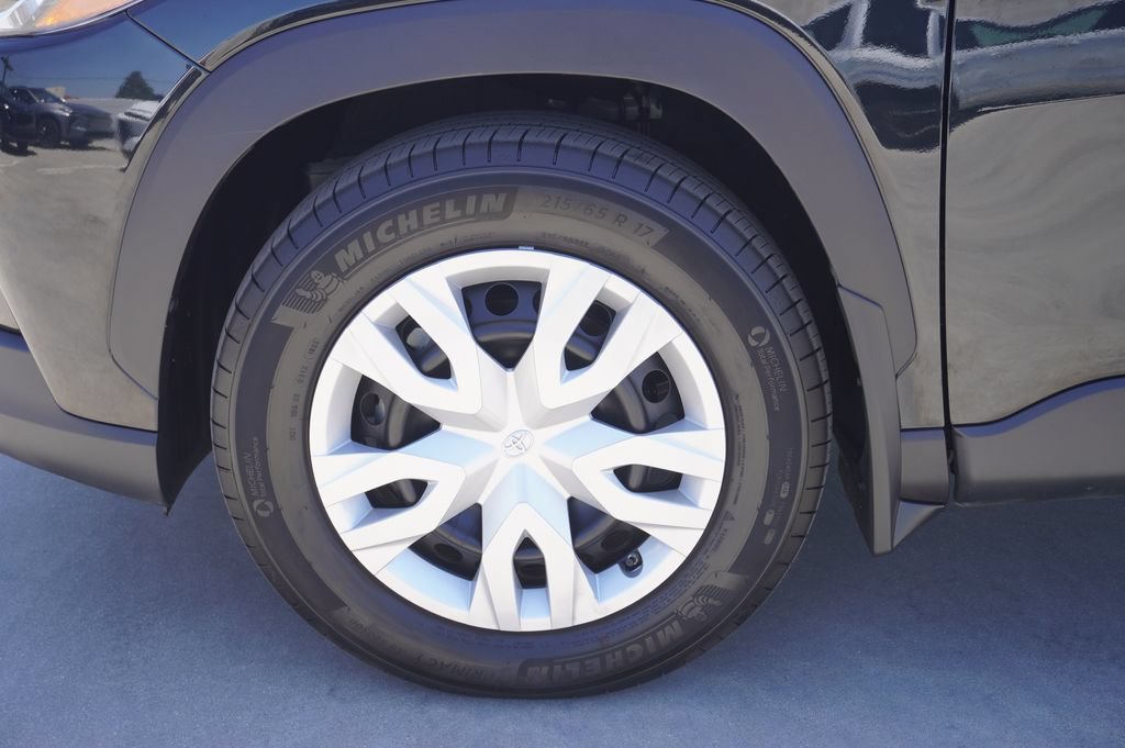 Certified 2023 Toyota Corolla Cross L FWD image 21