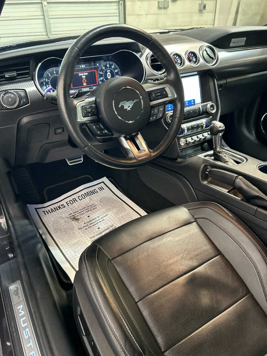 Used 2022 Ford Mustang GT Premium w/ GT Performance Package RWD image 8