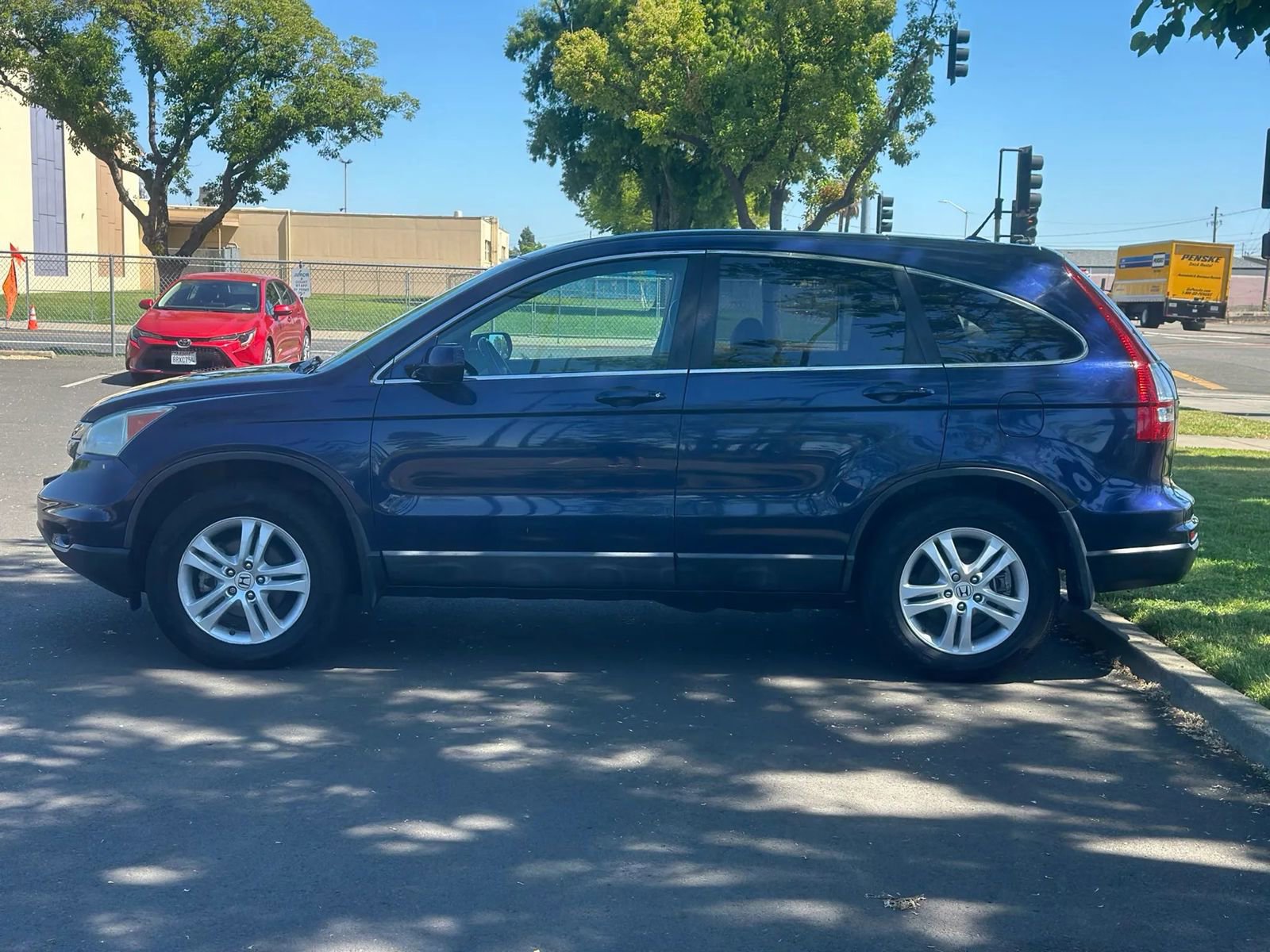 Used 2010 Honda CR-V EX-L image 4