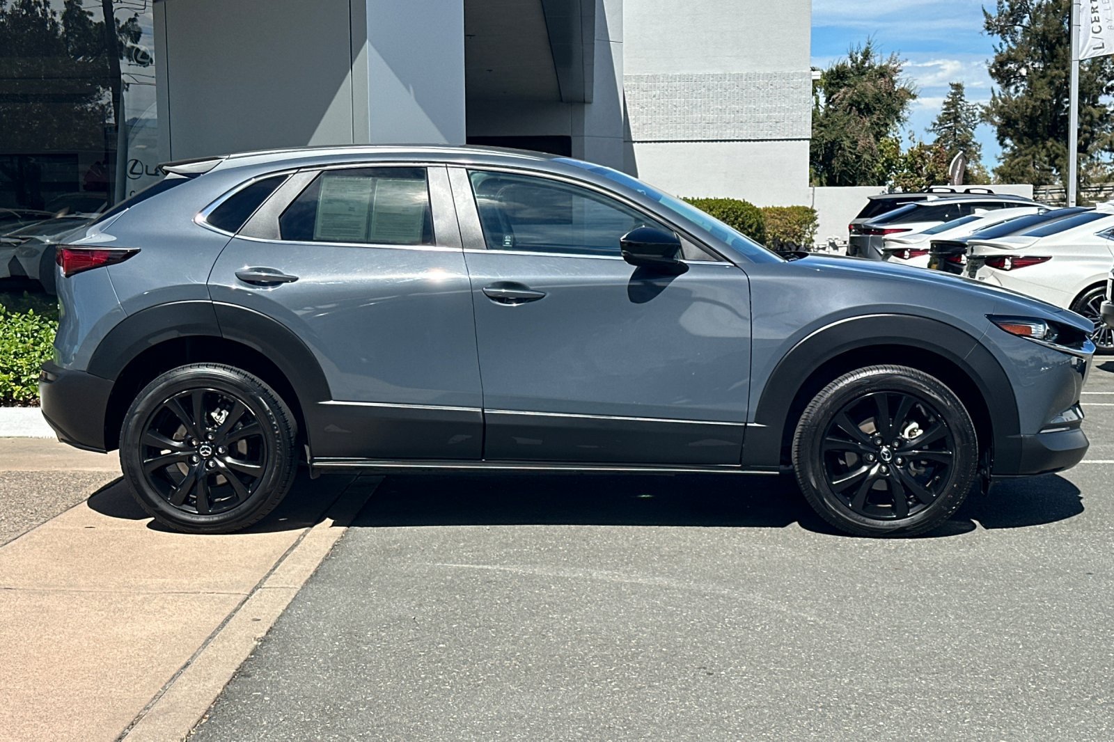 Used 2024 MAZDA CX-30 AWD 2.5 S w/ Preferred Package image 3
