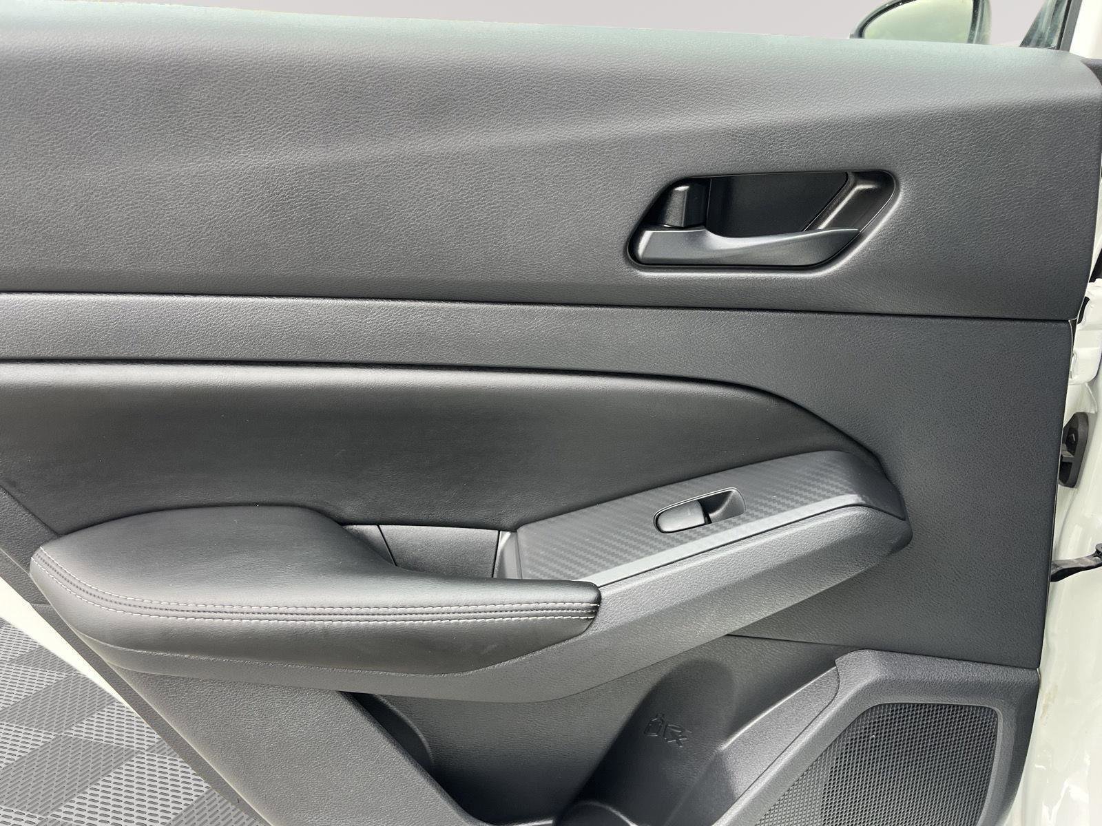 Certified 2025 Nissan Altima 2.5 SV image 12