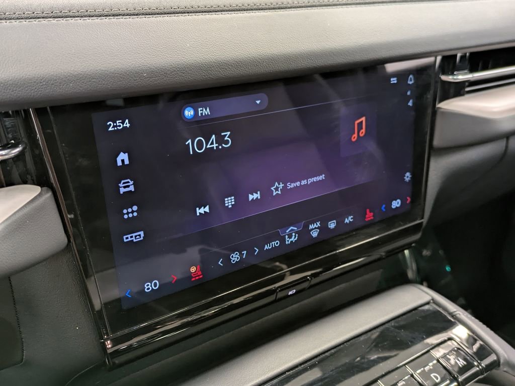 Used 2025 Lincoln Navigator Reserve w/ Jet Appearance Package image 13