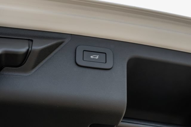 New 2026 Land Rover Discovery Sport Landmark AWD/4WD image 64