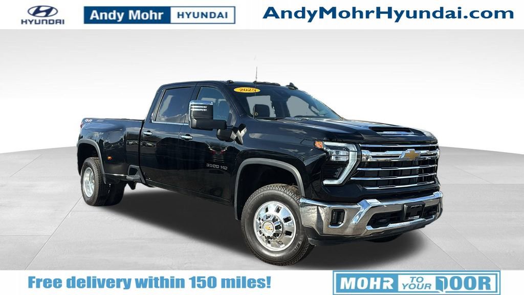 Used 2025 Chevrolet Silverado 3500 LTZ image 1