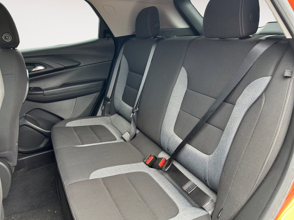 Used 2022 Chevrolet TrailBlazer LT w/ Convenience Package AWD/4WD image 13