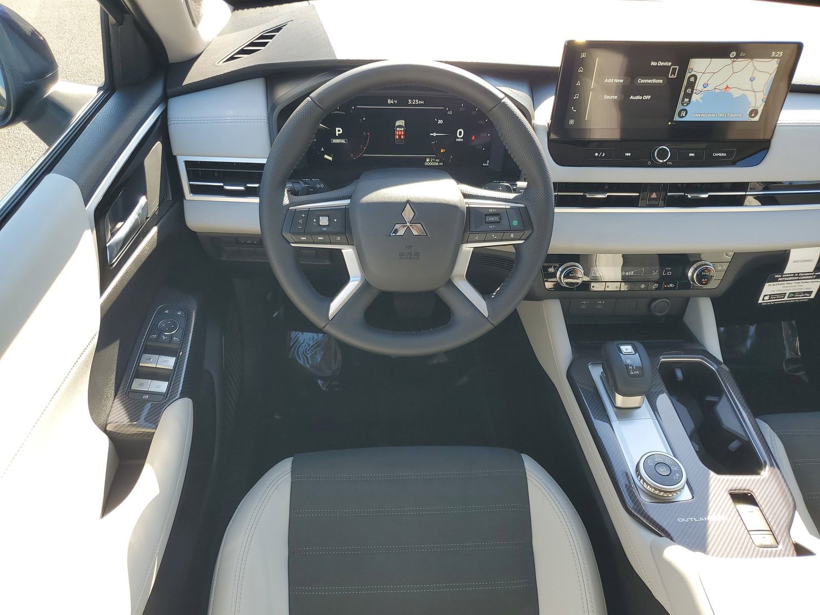 New 2025 Mitsubishi Outlander SE image 25