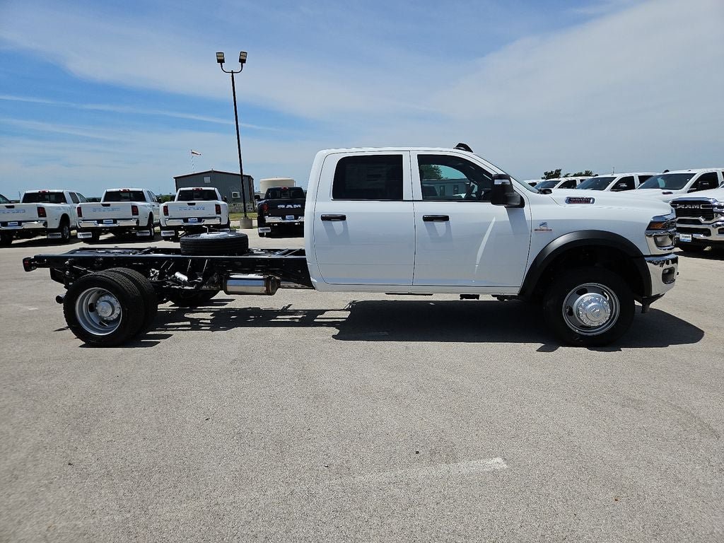 New 2026 RAM 5500 Tradesman AWD/4WD image 9