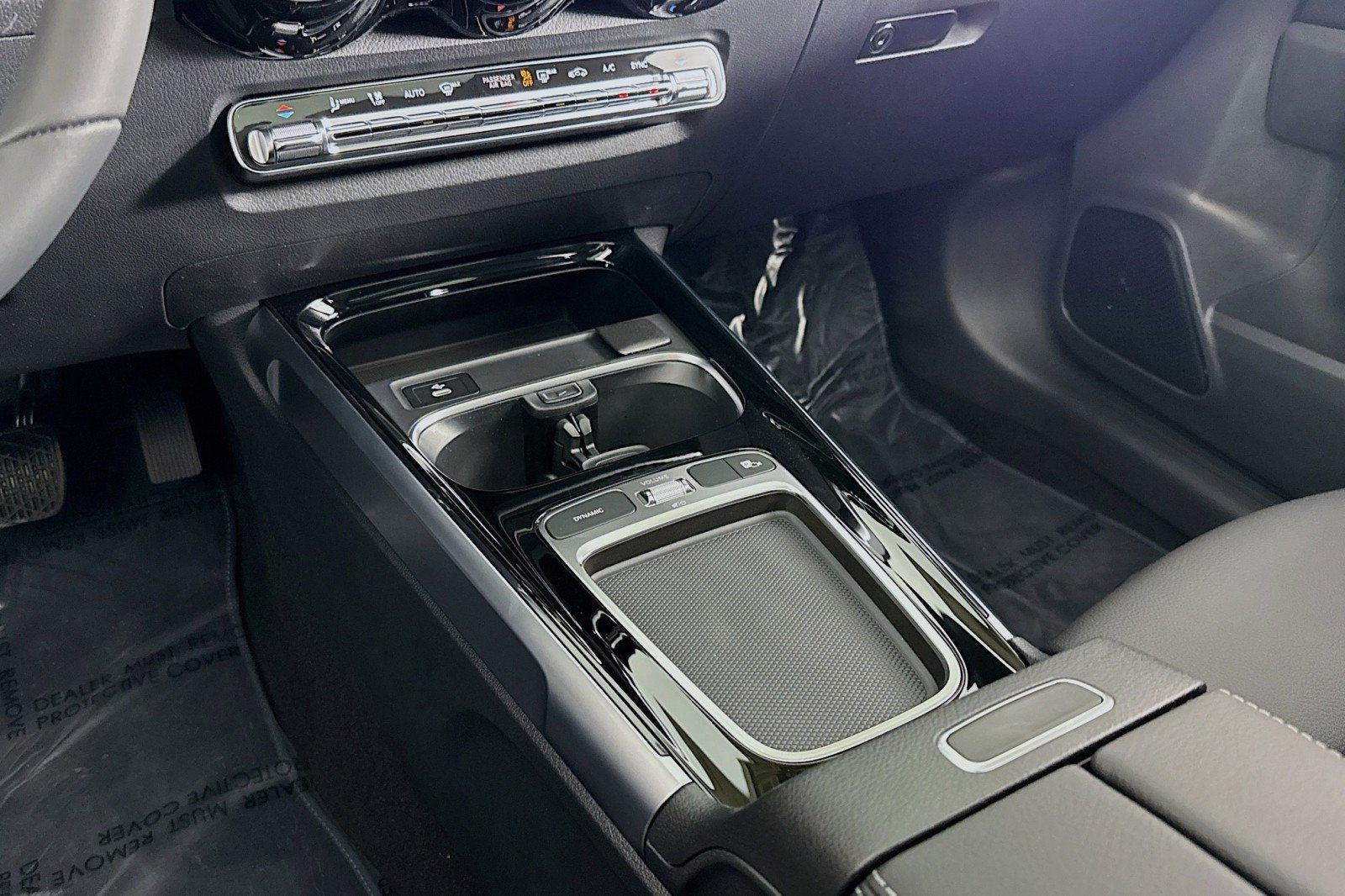 New 2026 Mercedes-Benz GLB 250 image 5