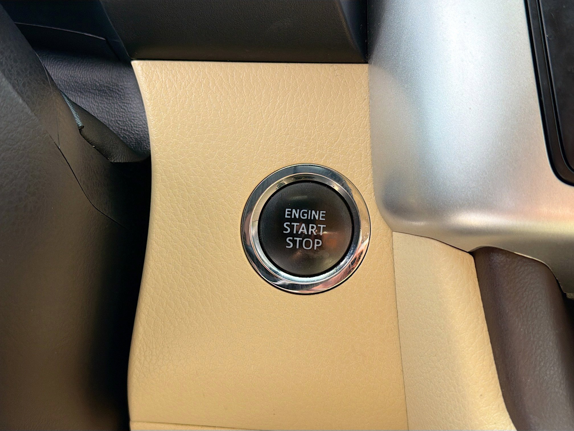 Used 2017 Toyota Highlander XLE image 10