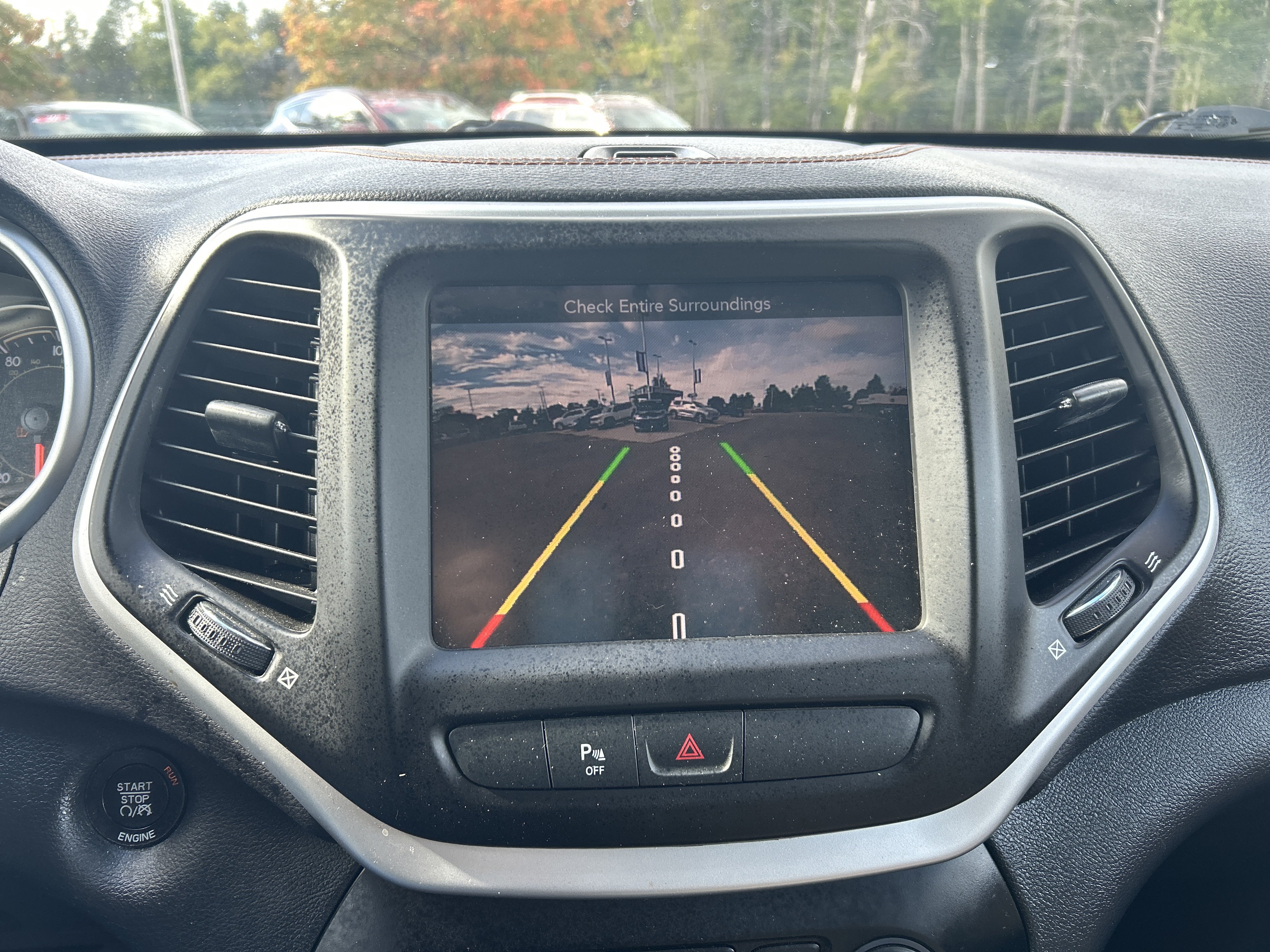 Used 2016 Jeep Cherokee Limited AWD/4WD image 19