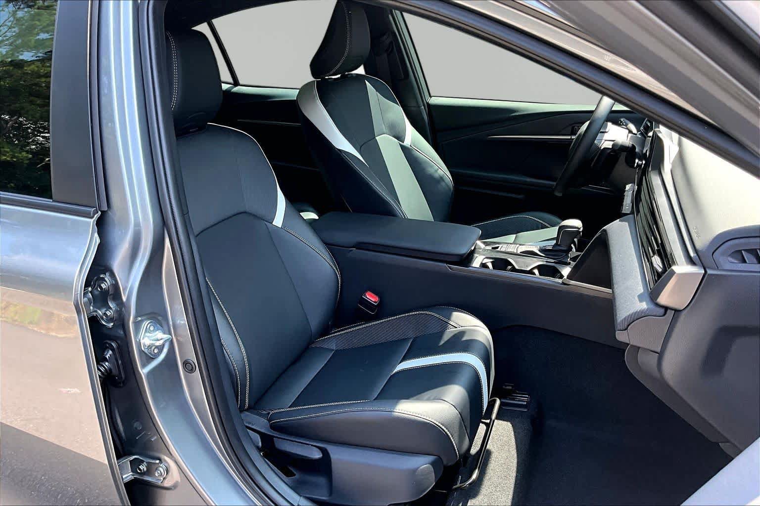 Certified 2026 Toyota Camry SE w/ Convenience Package FWD image 9