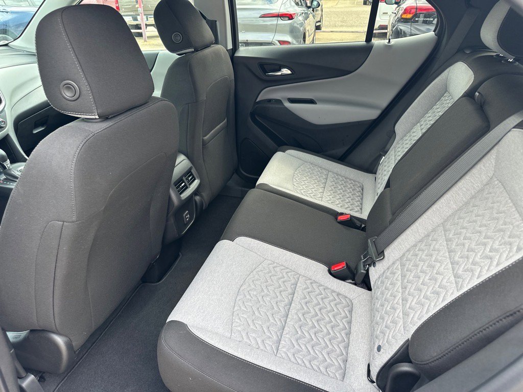 Used 2023 Chevrolet Equinox LS w/ LS Convenience Package image 10
