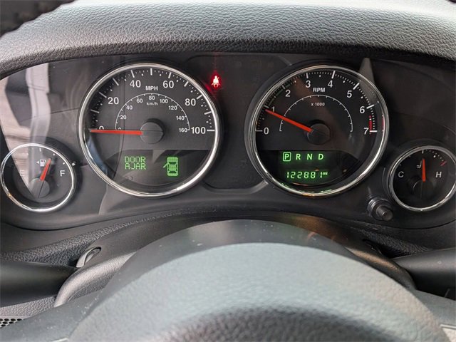 Used 2018 Jeep Wrangler Unlimited Sahara w/ Connectivity Group image 16