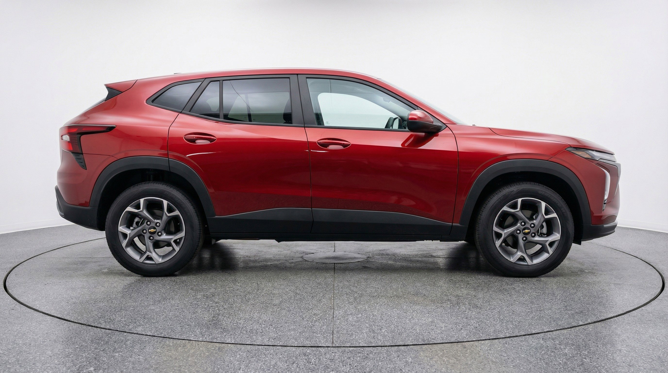 Used 2025 Chevrolet Trax LT w/ LT Convenience Package FWD image 11