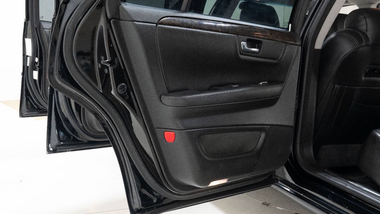 Used 2008 Cadillac DTS Limousine FWD image 29