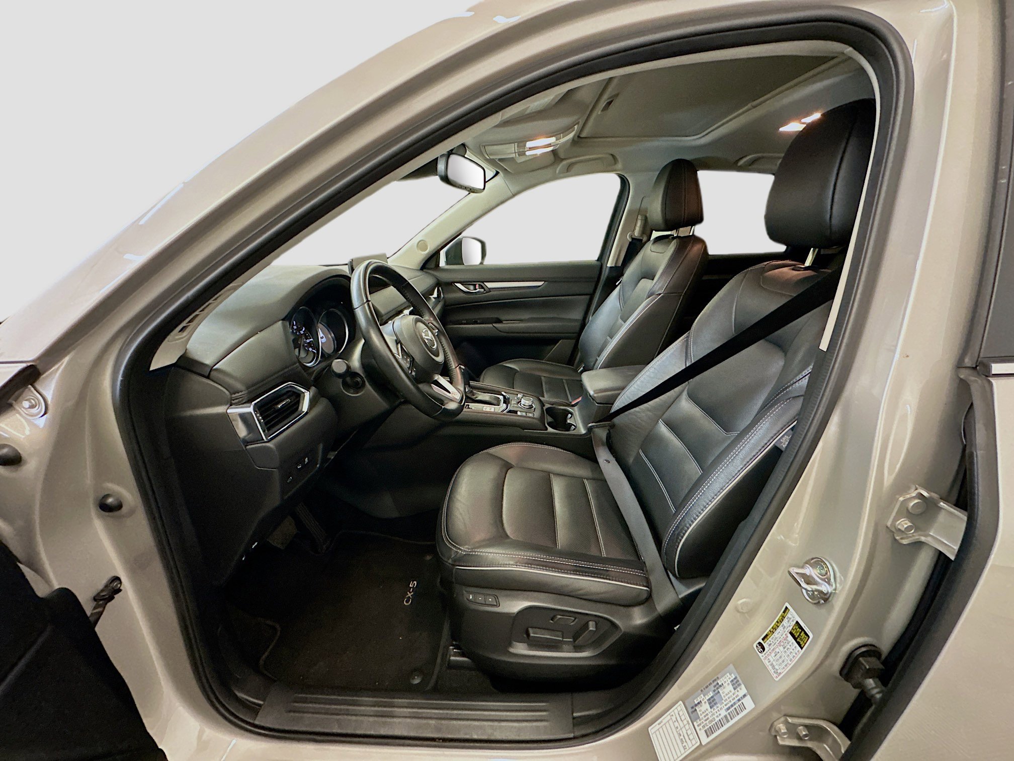 Used 2025 MAZDA CX-5 AWD 2.5 S w/ Preferred Package image 13