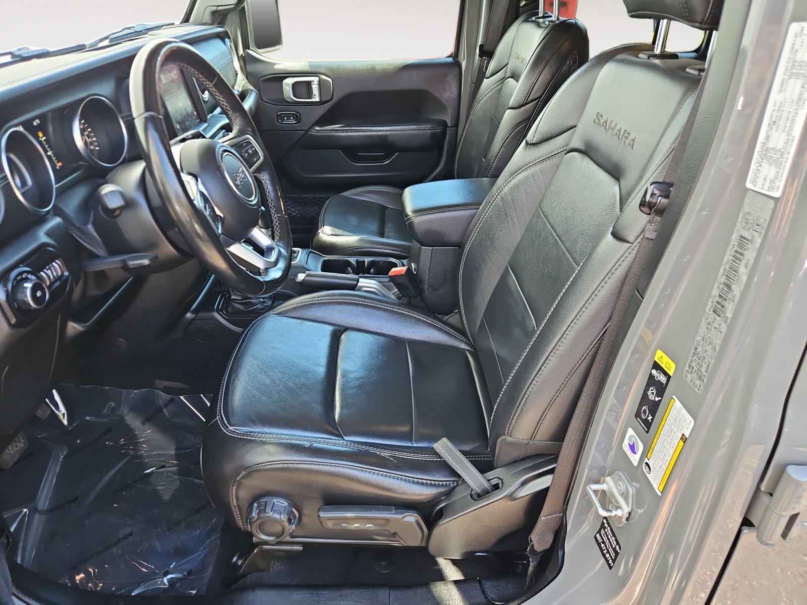 Used 2020 Jeep Wrangler Unlimited Sahara AWD/4WD image 9