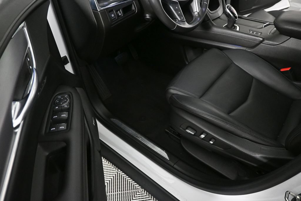 Used 2019 Cadillac XT5 Premium Luxury AWD/4WD image 7