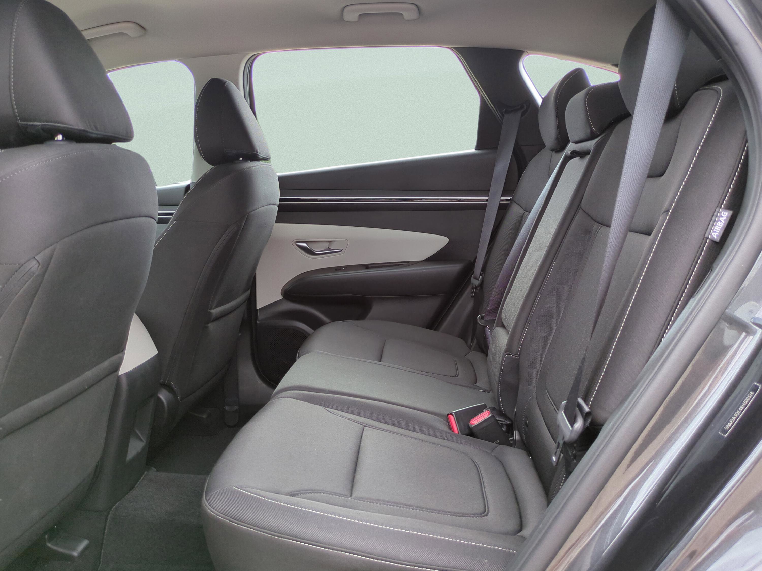 Certified 2024 Hyundai Tucson SE image 13