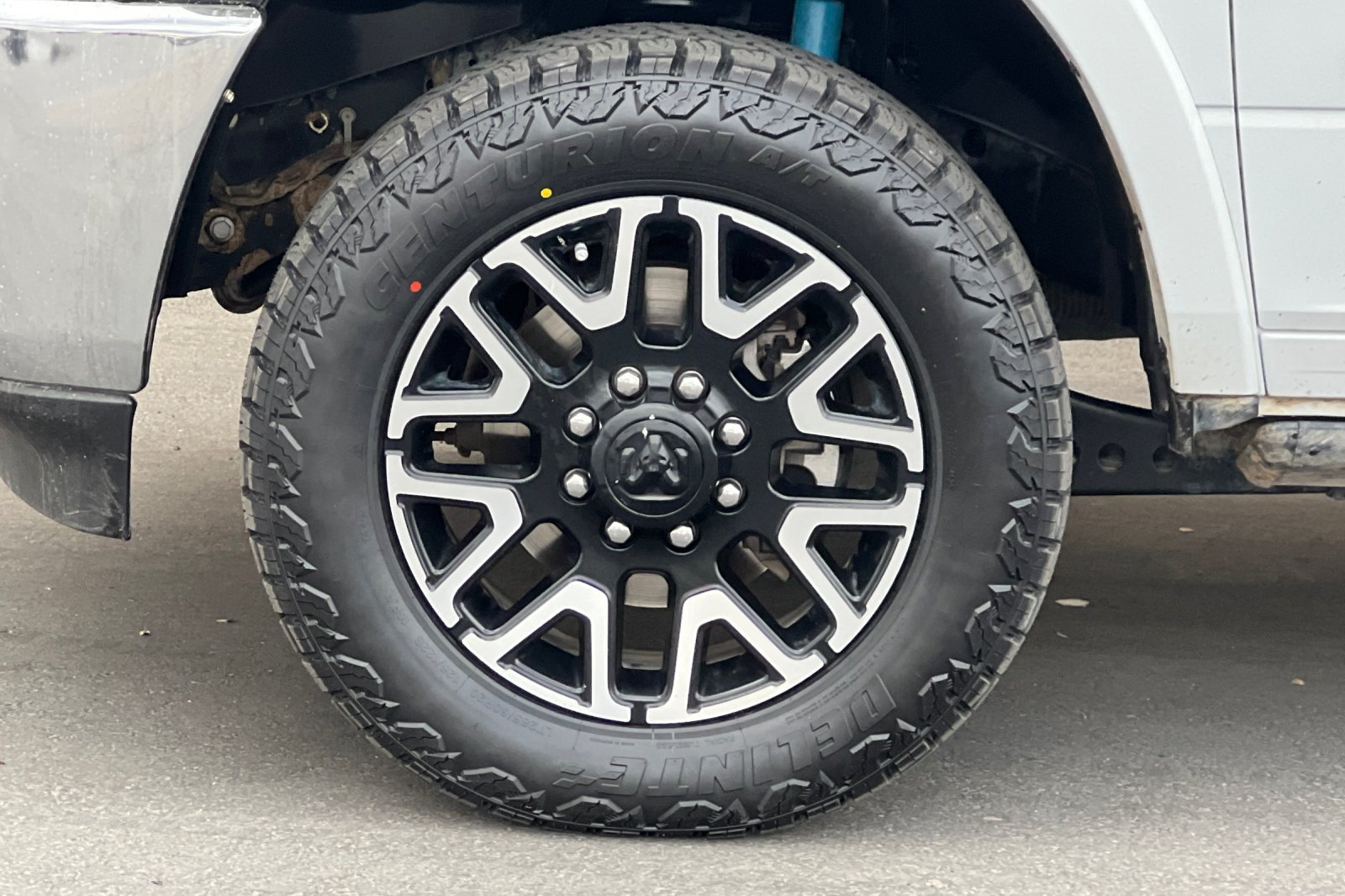 Used 2025 RAM 2500 Limited AWD/4WD image 10