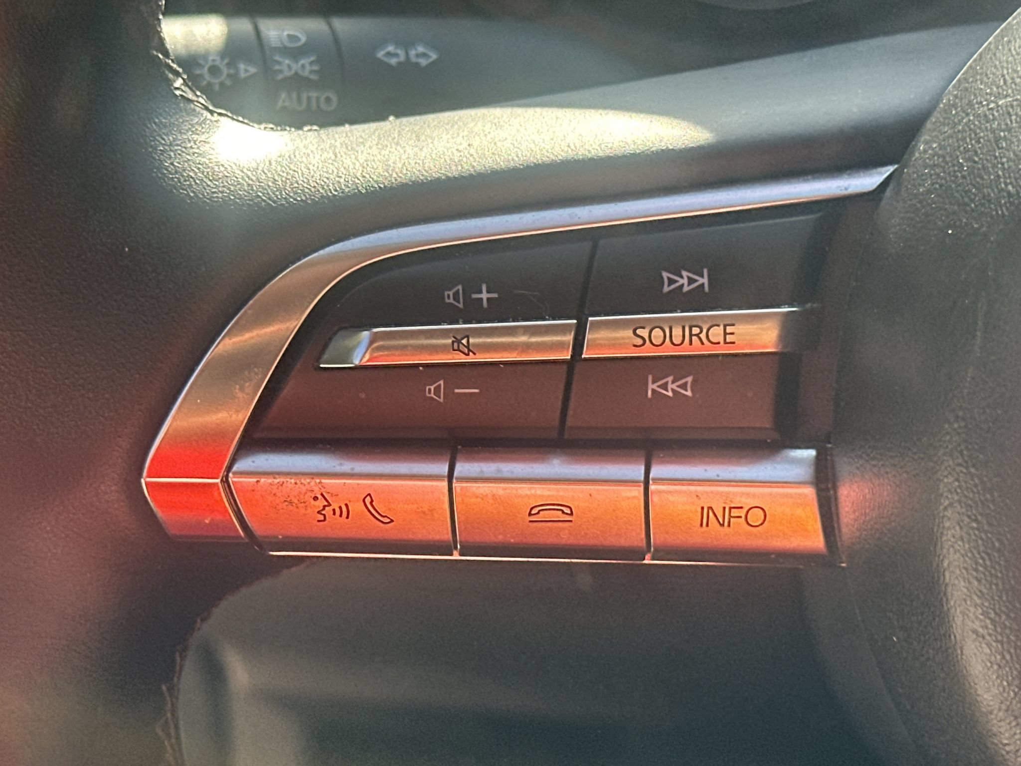 Used 2025 MAZDA CX-50 AWD 2.5 S w/ Preferred Package image 22