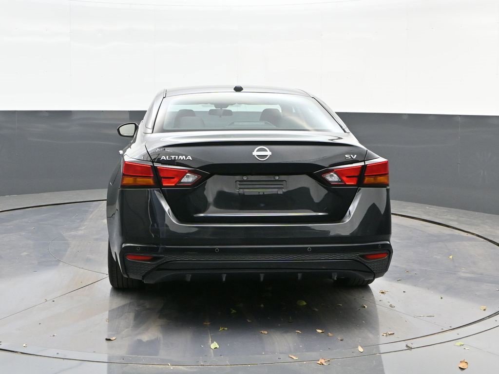 Used 2024 Nissan Altima 2.5 SV image 8