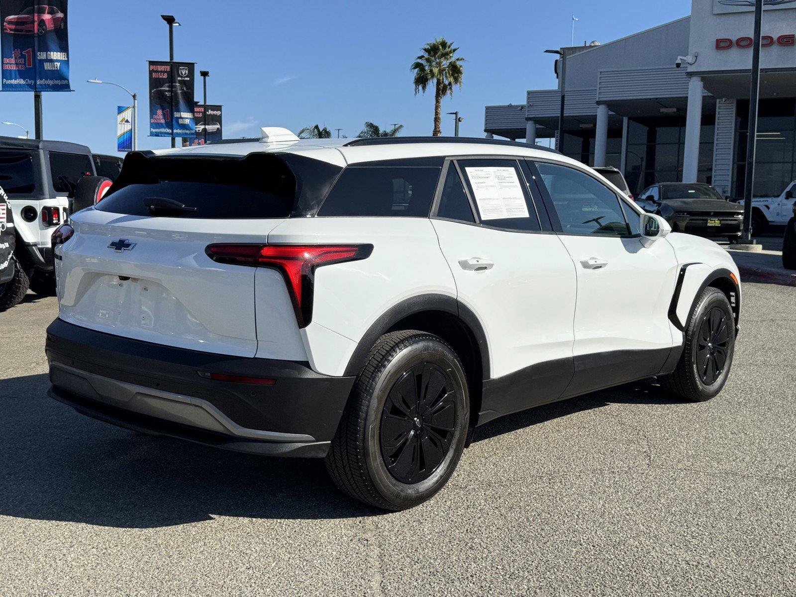Used 2025 Chevrolet Blazer EV LT w/ Midnight/Sport Edition FWD image 5