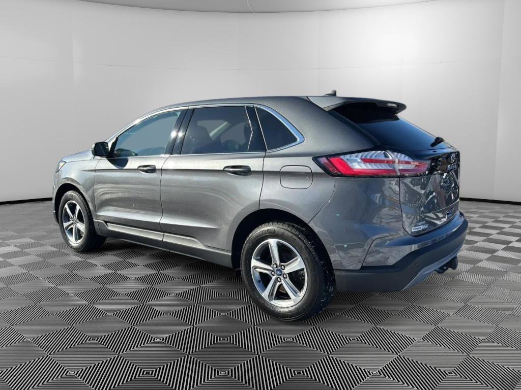 Used 2022 Ford Edge SEL w/ Convenience Package image 3