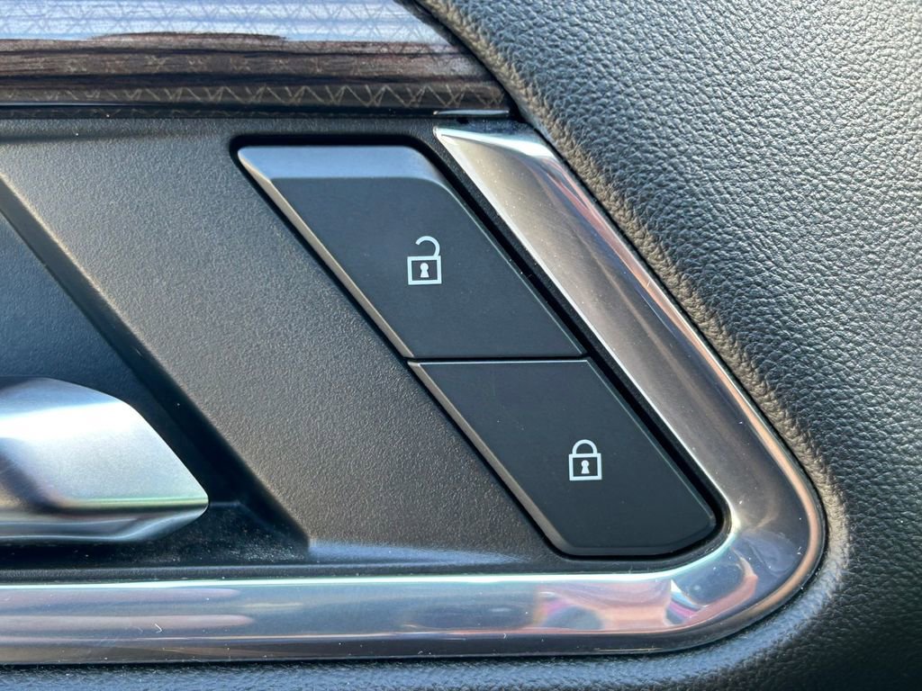 Used 2024 Chevrolet Silverado 1500 LT Trail Boss AWD/4WD image 25