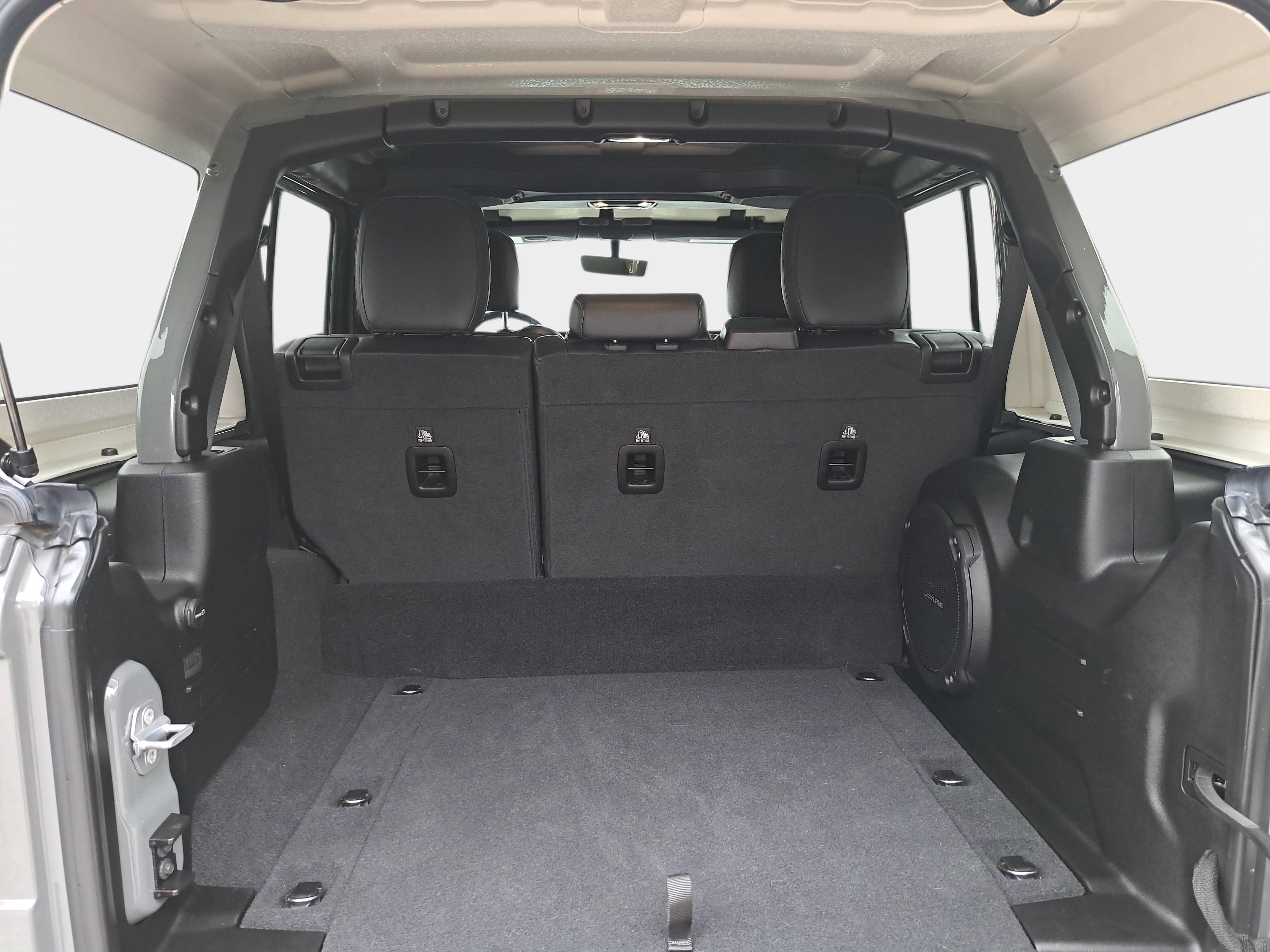 Used 2021 Jeep Wrangler Unlimited Rubicon 4xe w/ Steel Bumper Group image 13