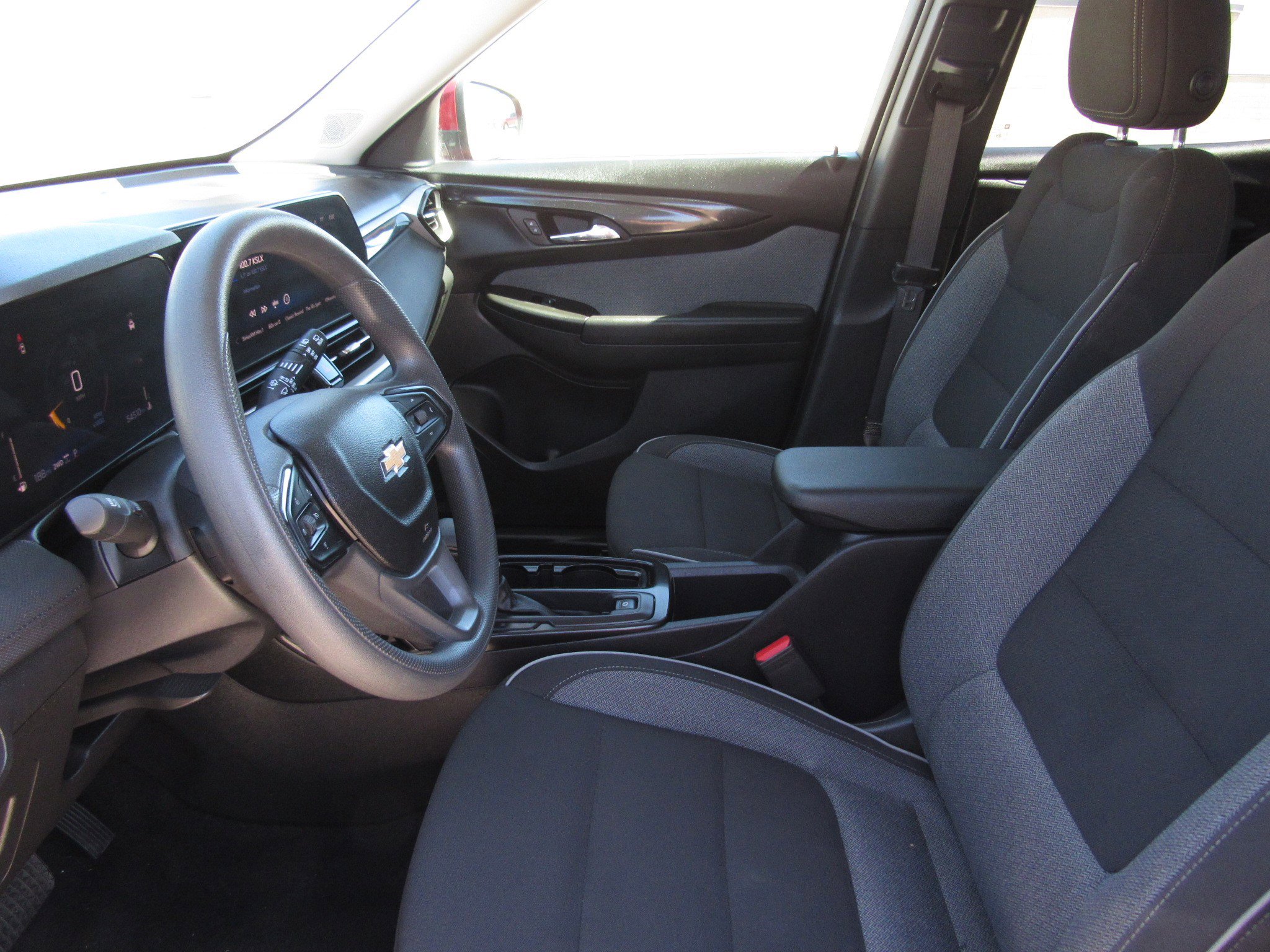 Used 2024 Chevrolet TrailBlazer LT w/ Driver Confidence Package AWD/4WD image 14